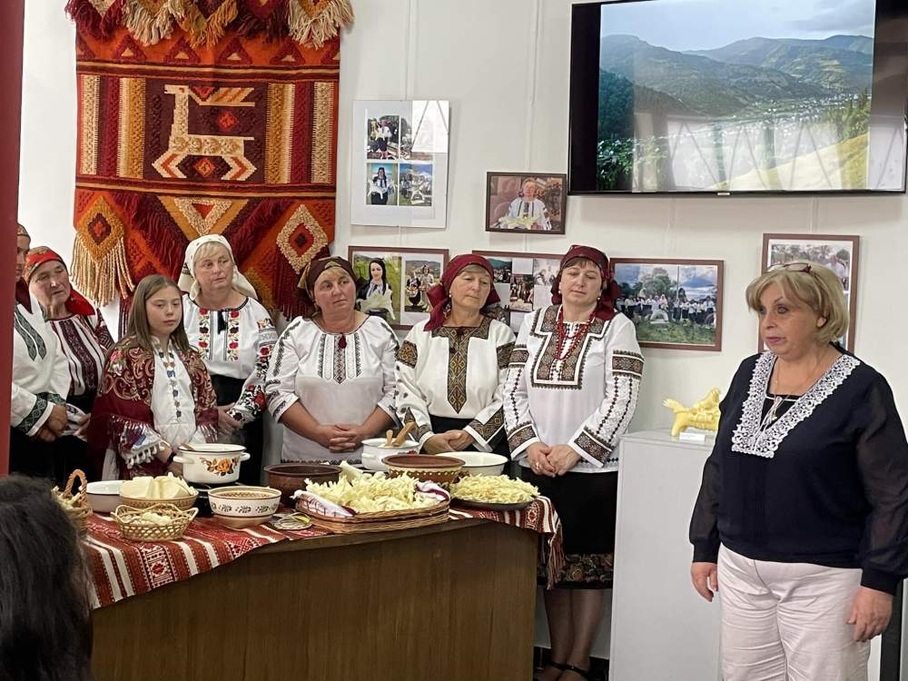 МИСТЕЦТВО СИРНОЇ ПЛАСТИКИ МИСТЕЦТВО СИРНОЇ ПЛАСТИКИ