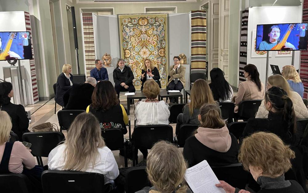 МАЙБУТНЄ ЧЕРЕЗ НЕМАТЕРІАЛЬНУ КУЛЬТУРНУ СПАДЩИНУ МАЙБУТНЄ ЧЕРЕЗ НЕМАТЕРІАЛЬНУ КУЛЬТУРНУ СПАДЩИНУ